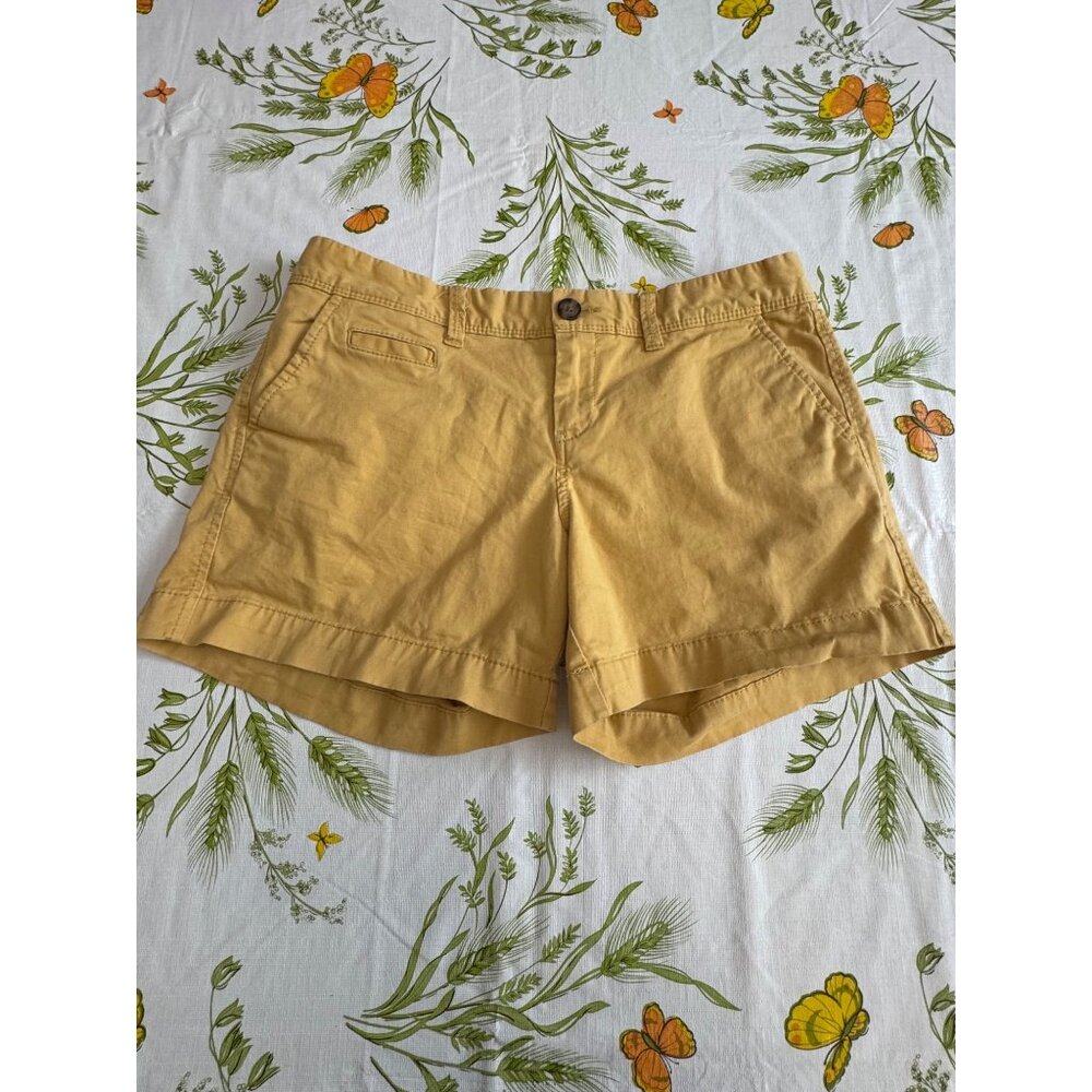 Old Navy Womens 5" Khaki Shorts Size 6 Cotton Blend Mustard‎ Yellow
